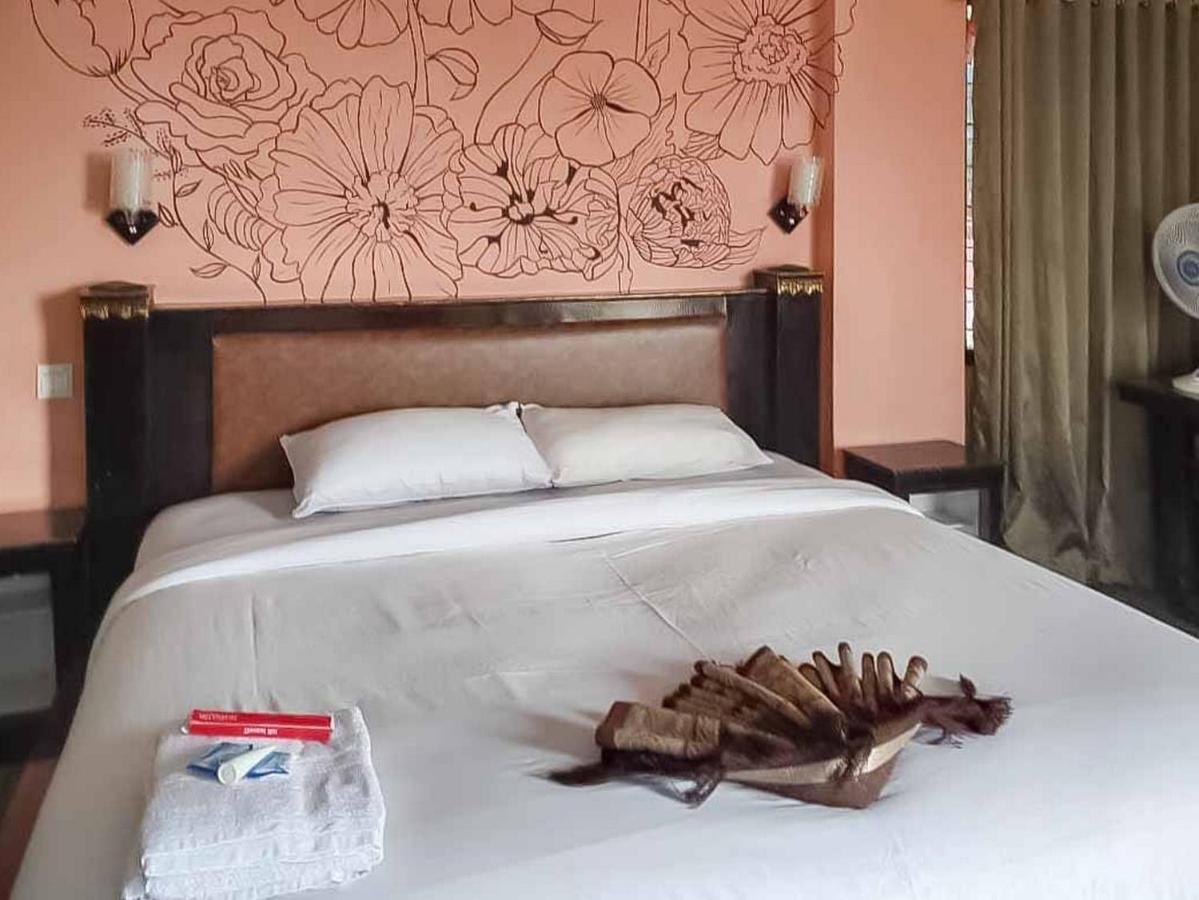 Hotel Ananda Syariah Redpartner Bukittinggi Exteriér fotografie